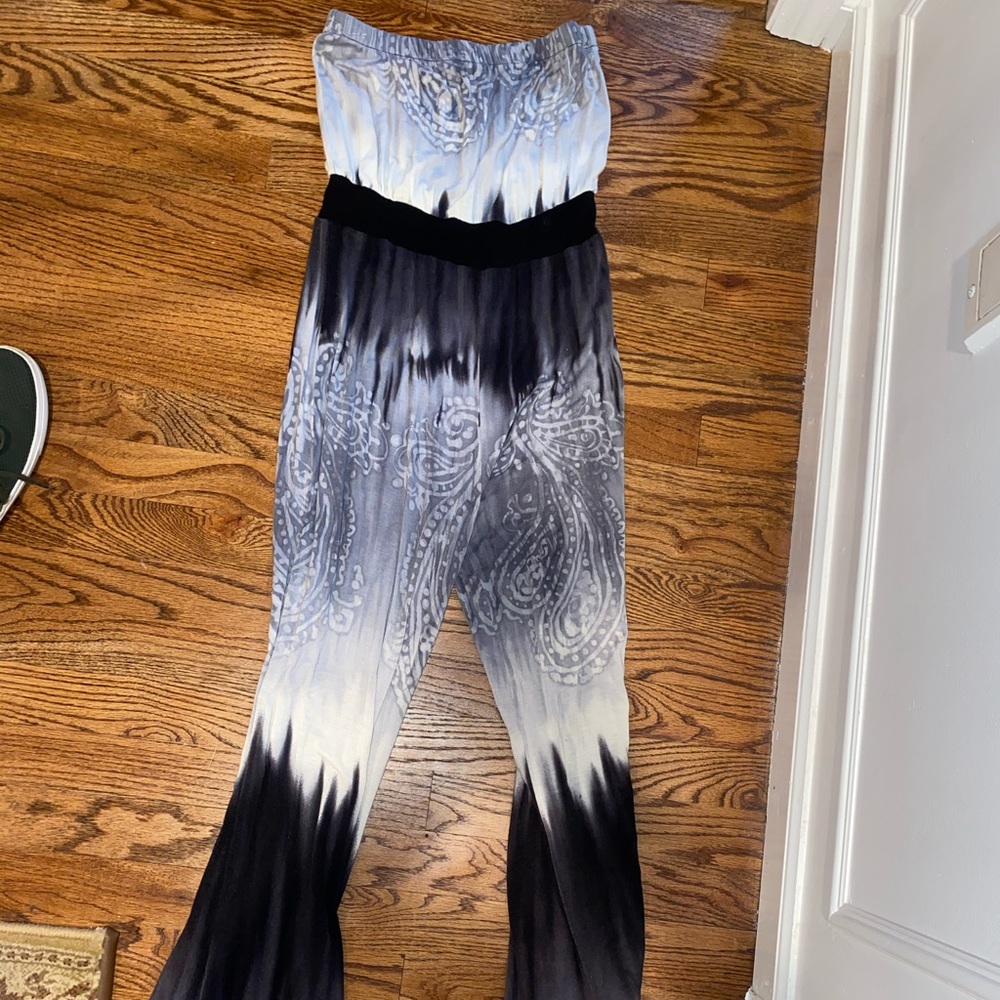 Strapless jumpsuit !